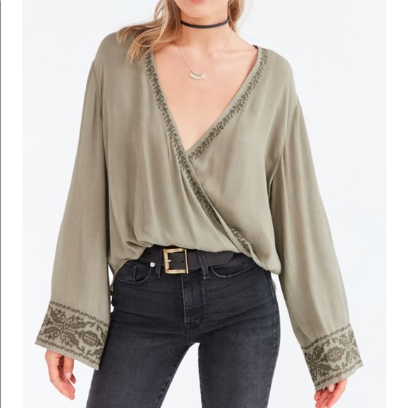 Urban Outfitters Tops Green Urban Outfitters Top Poshmark
